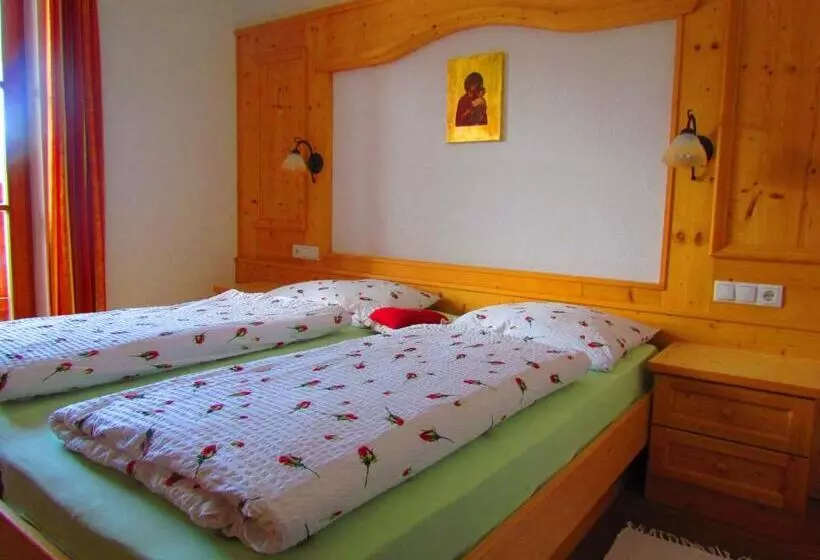 Hotelli Pension Odles