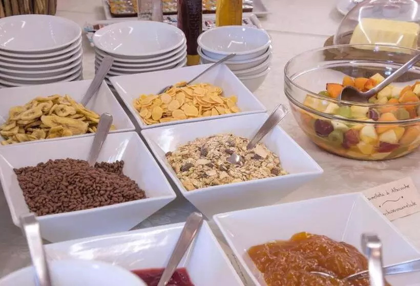 Hotelli Pension Odles