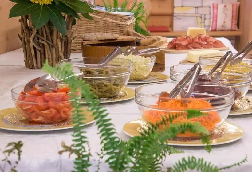 Hotelli Pension Odles