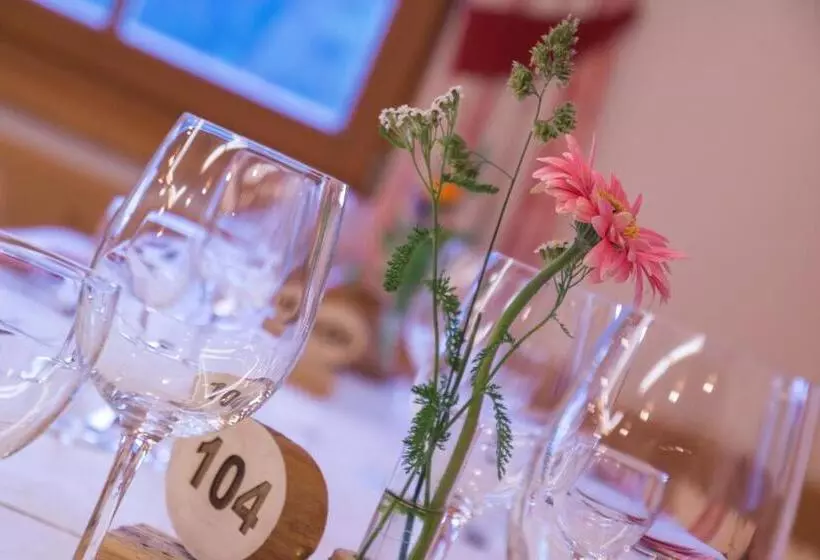 Hotelli Pension Odles