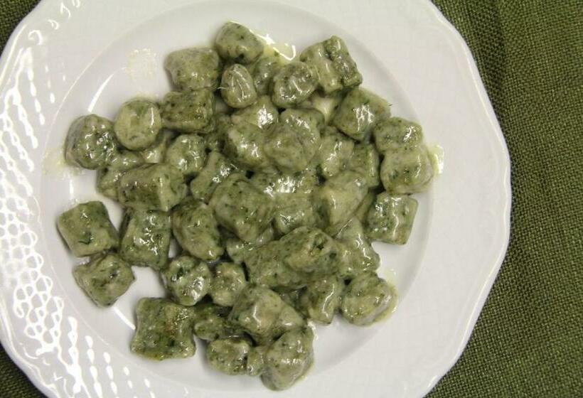 בית מלון כפרי Rifugio Viviani Pradalago