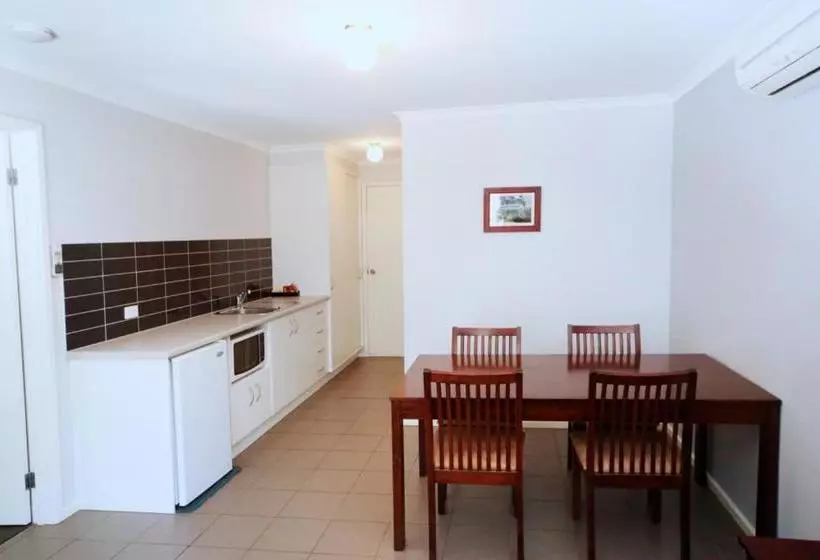 Motelli Deni Golf Resort