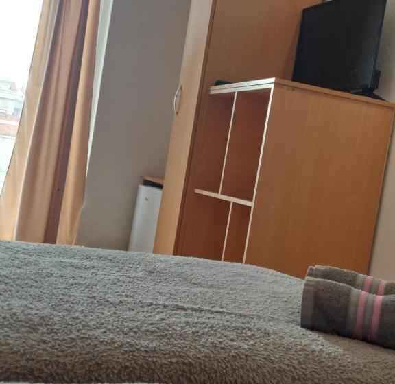 پانسیون Royal Apartments