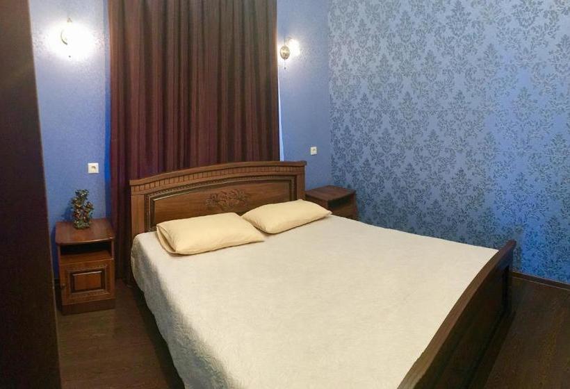 پانسیون Zentralny Guest House