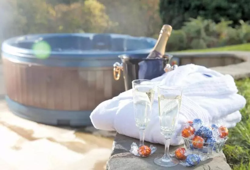 Lomakeskus Slate House Lodges