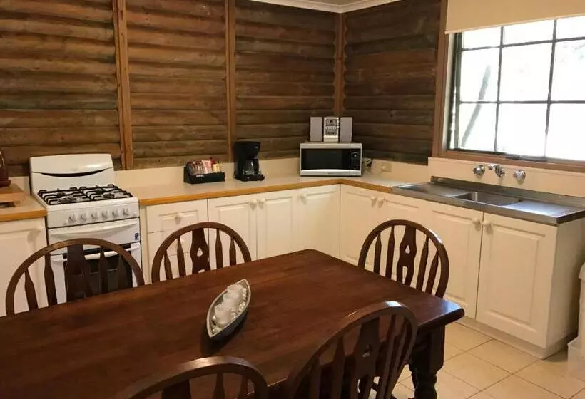 Lomakeskus Ti Tree Village