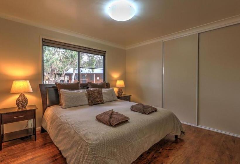 Sommerville Valley Tourist Park & Resort