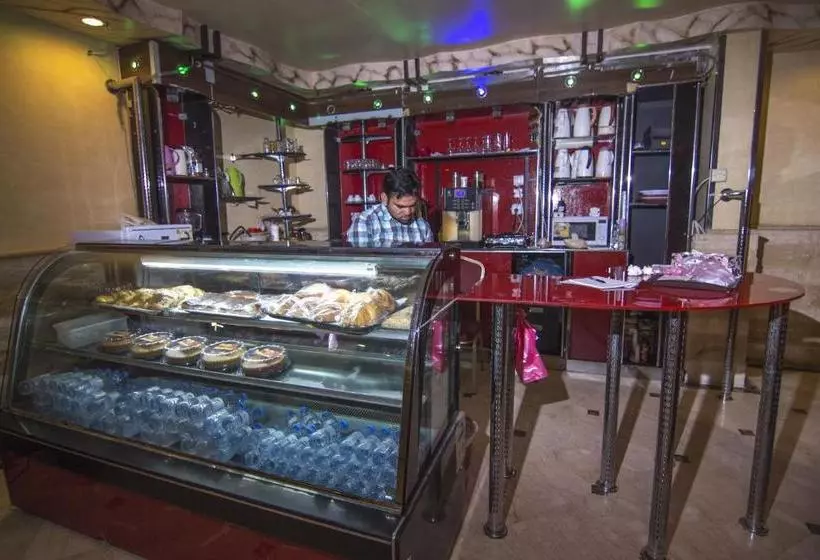 النباريس الذهبية Al Nabarees Al Zahabya