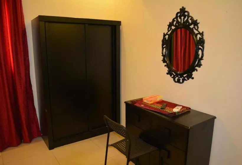النباريس الذهبية Al Nabarees Al Zahabya