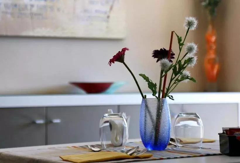 Aamiaismajoitus (B&B) Meublé Leonetti