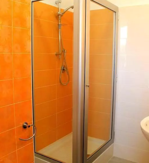 Aamiaismajoitus (B&B) Meublé Leonetti