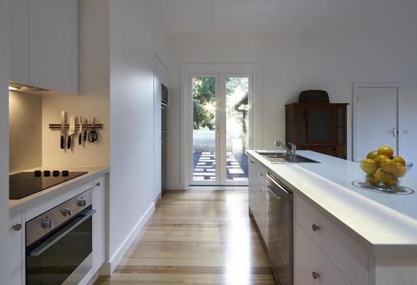 בית מלון כפרי The Cottage At Bolobek