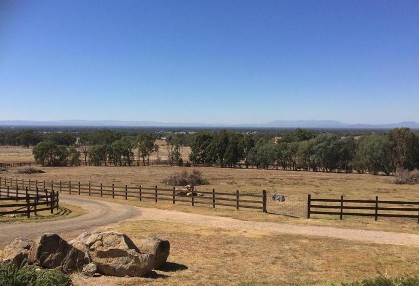 Отель Warby Cottage