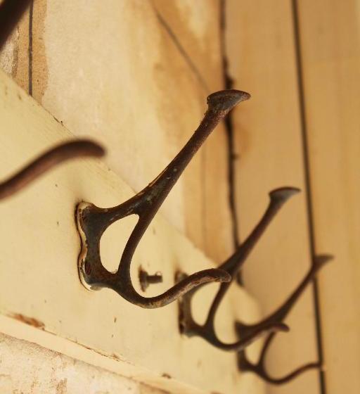 پانسیون Cockburn House