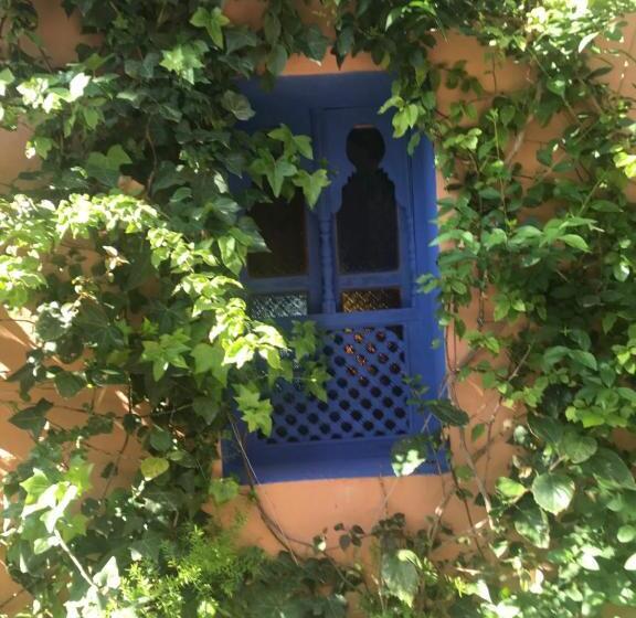 펜션 Les Jardins De Ryad Bahia