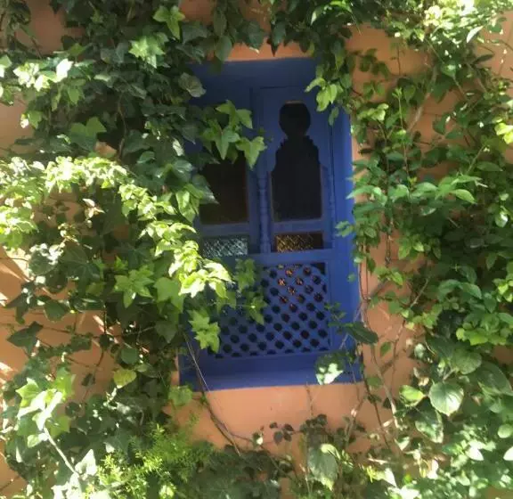 پانسیون Les Jardins De Ryad Bahia