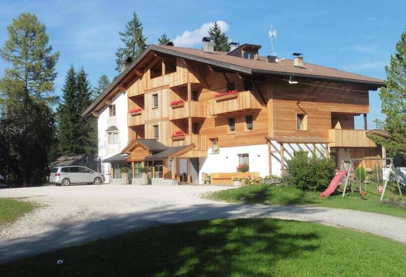 بنسيون Chalet Frapes