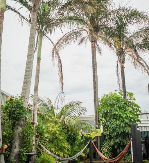 Общежитие Backpackers Newcastle