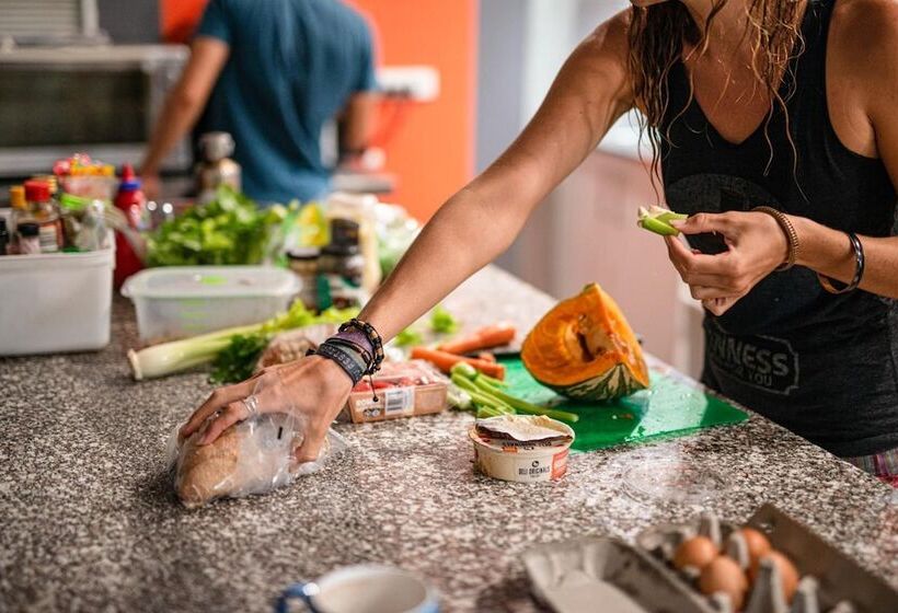 Общежитие Backpackers Newcastle