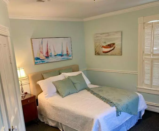 ユースホステル The Tuna Blue Inn And Restaurant