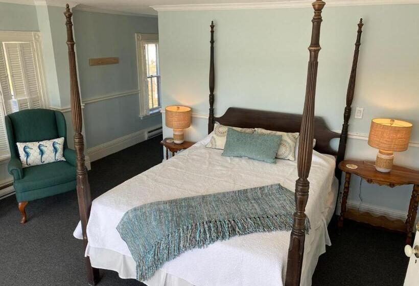 فندق صغير The Tuna Blue Inn And Restaurant