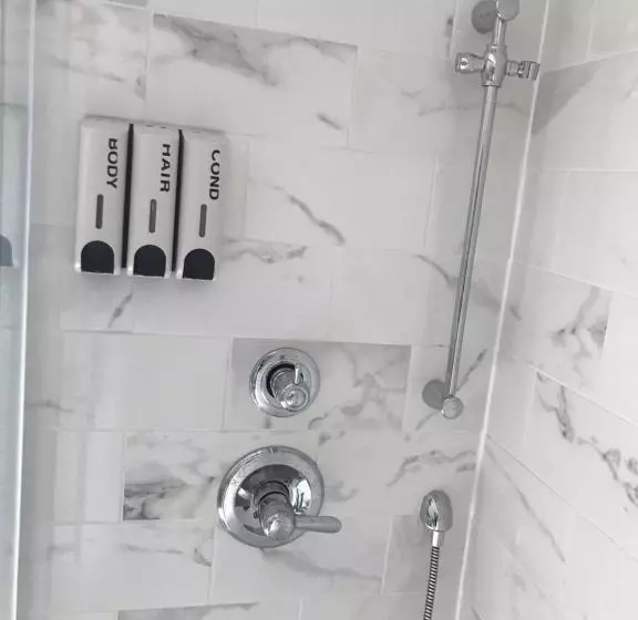 ユースホステル The Tuna Blue Inn And Restaurant