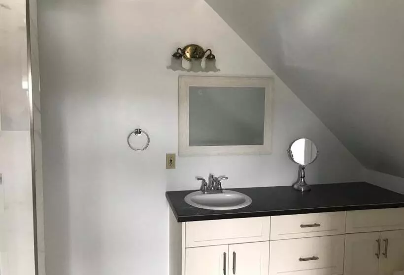 ユースホステル The Tuna Blue Inn And Restaurant