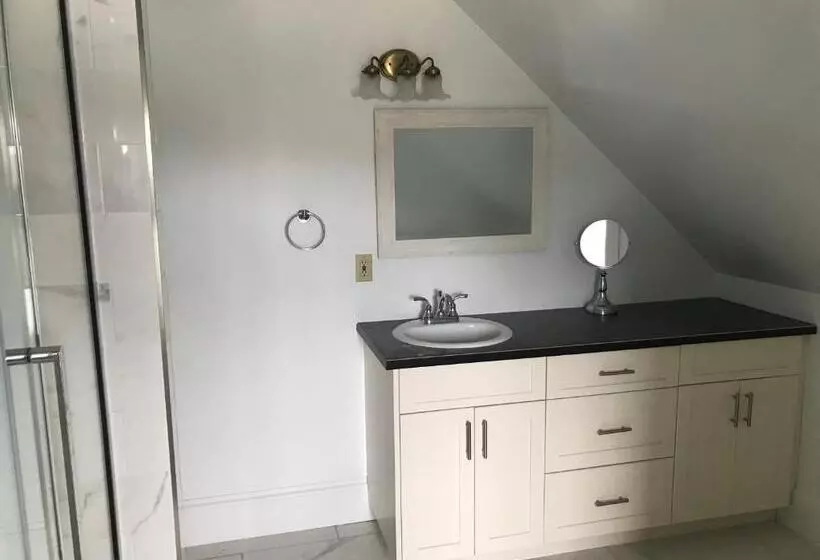 ユースホステル The Tuna Blue Inn And Restaurant