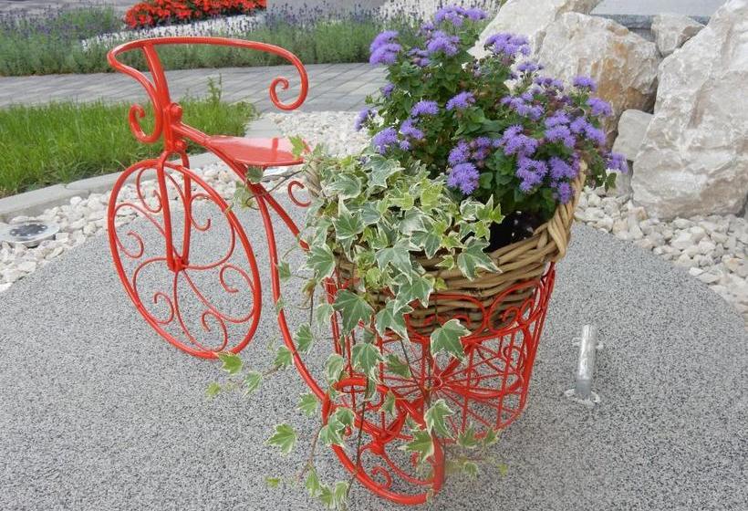 住宿加早餐  Frühstückspension Lach