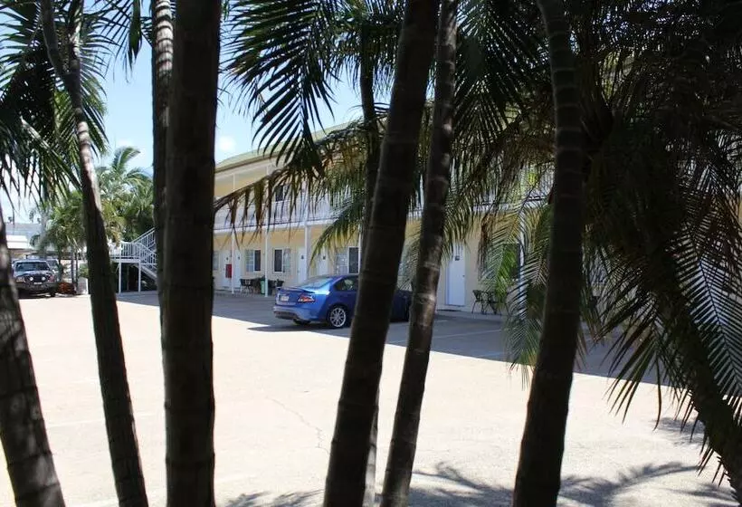 Colonial Rose Motel