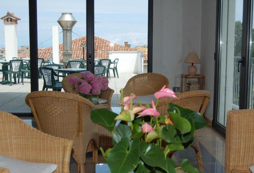 ホテル Albergo Arcobaleno