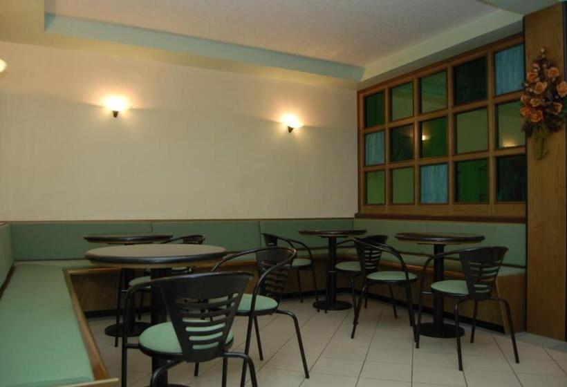 ホテル Albergo Arcobaleno