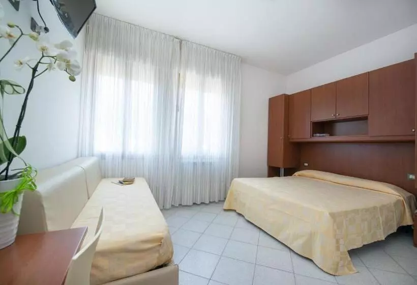 ホテル Albergo Arcobaleno