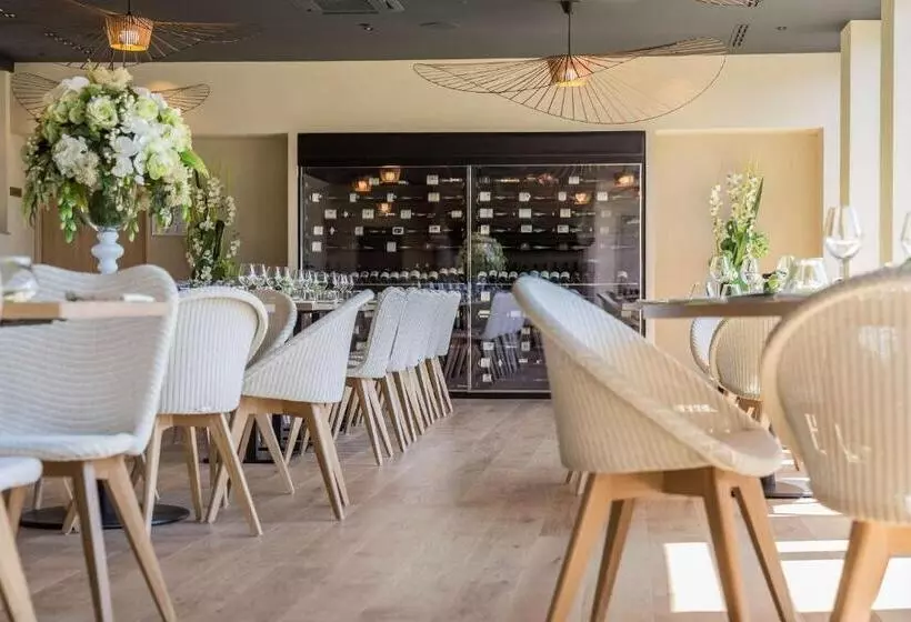 ホテル Hôtel De L Abbaye Le Tronchet Saint Malo