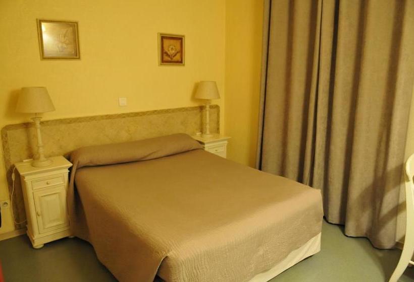 ホテル Franceschini