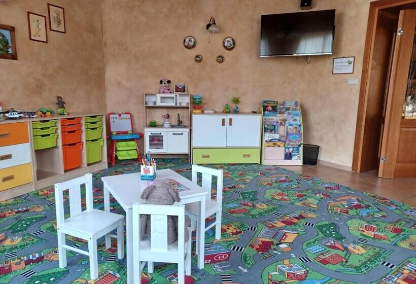 ホテル Julianin Dvor