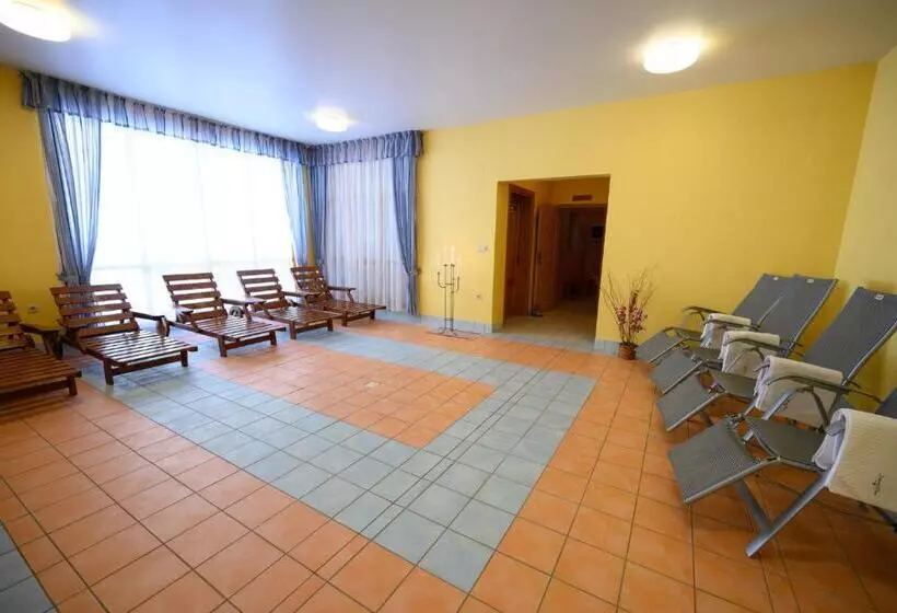 Hotelli Julianin Dvor