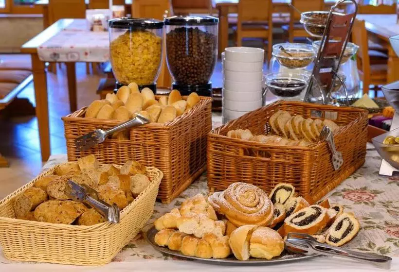 Hotelli Julianin Dvor