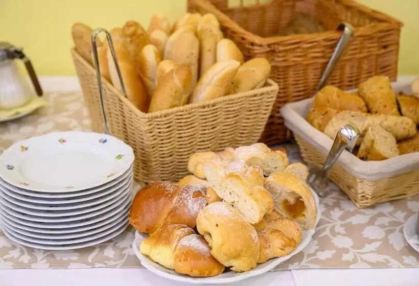 Hotelli Julianin Dvor