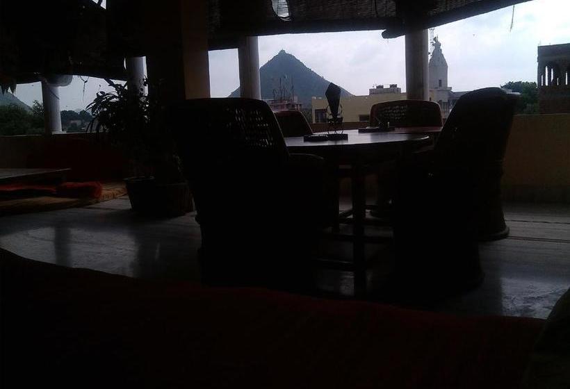 Отель Mama Luna