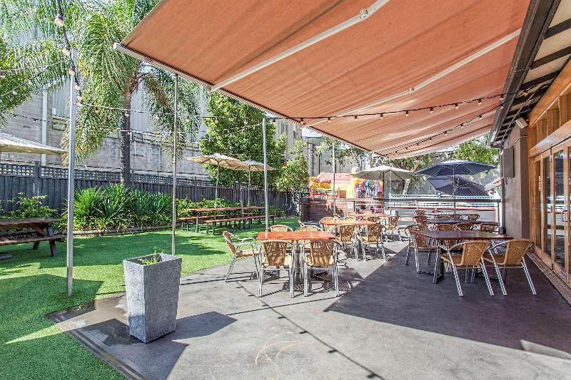 فندق Nightcap At High Flyer