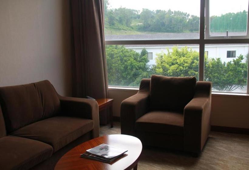 Phoenix Hill Hotel Dongguan   Golf Course Shop