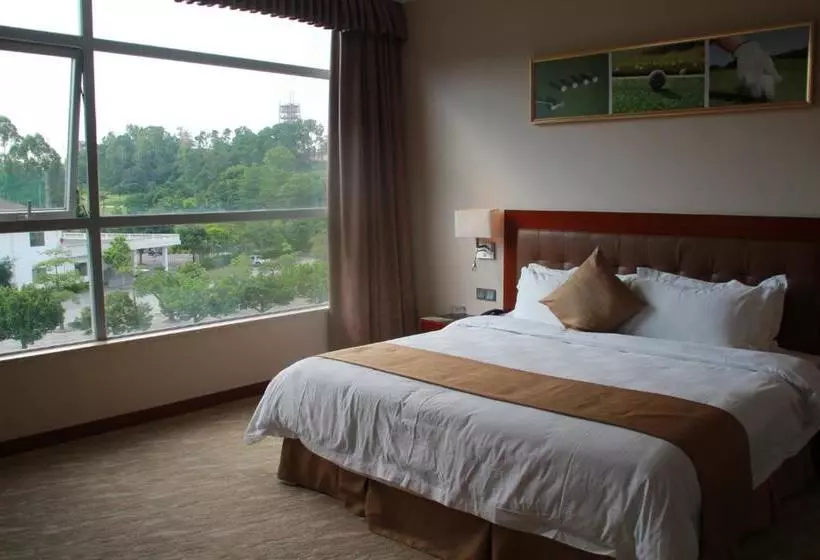 Phoenix Hill Hotel Dongguan   Golf Course Shop