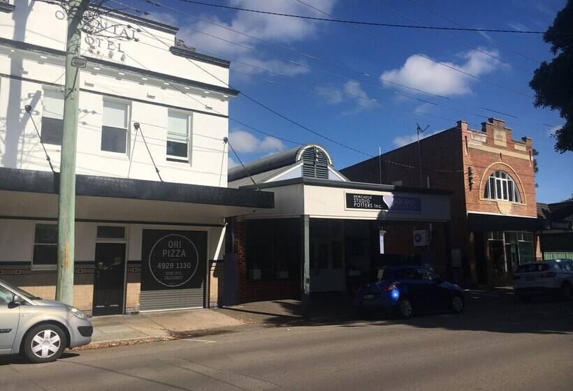 Отель The Oriental