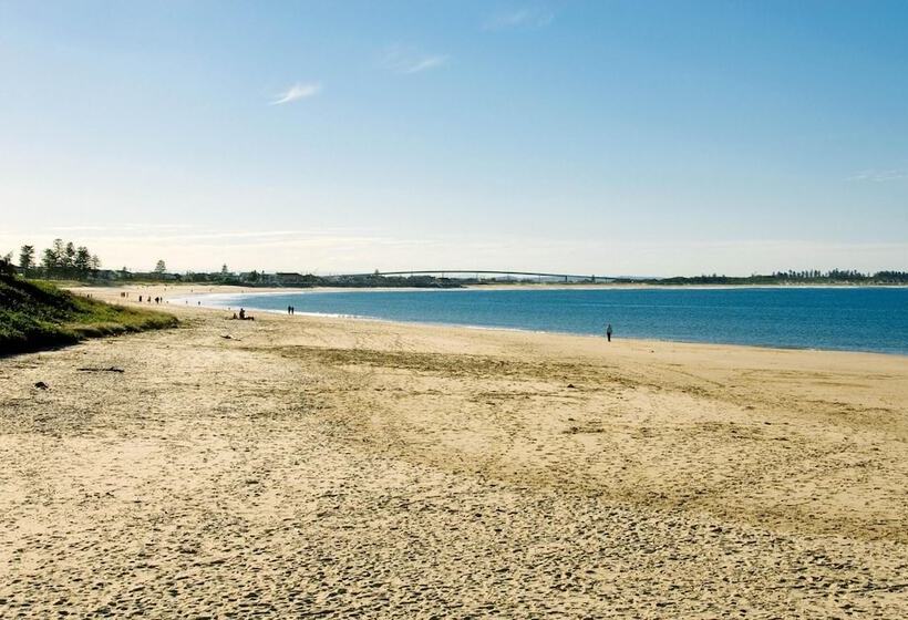 Отель The Oriental