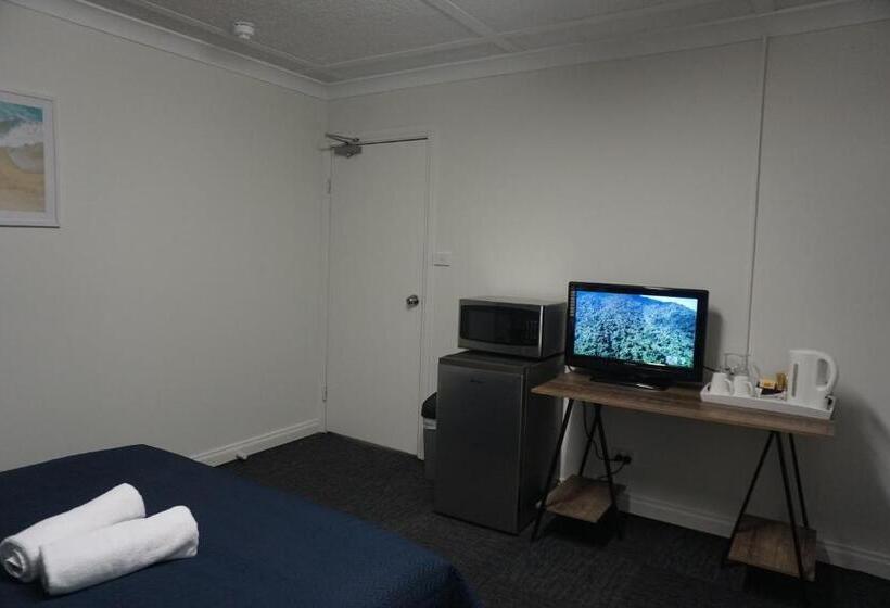 فندق Warners Bay