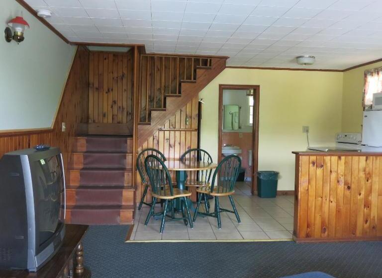 فندق على الطريق The Austin Inn