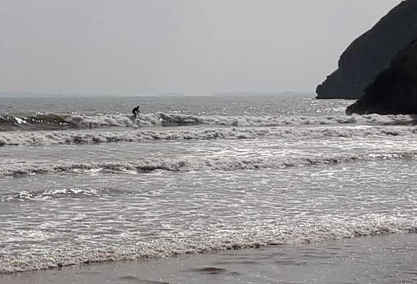 Pendine Sands Bed & Breakfast