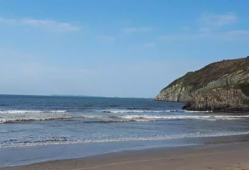Pendine Sands Bed & Breakfast