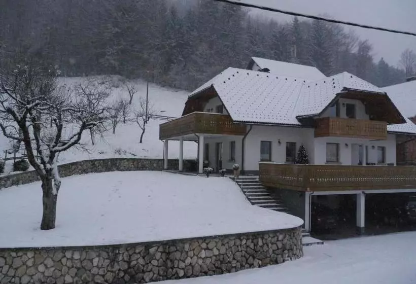 پانسیون Apartment Brumec
